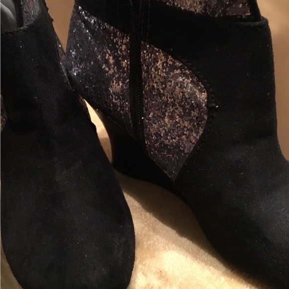 🖤 Metallic / GUESS Ankle Boots / Silver Sparkles / Excellent Condition / Sexy🖤 - Picture 8 of 11